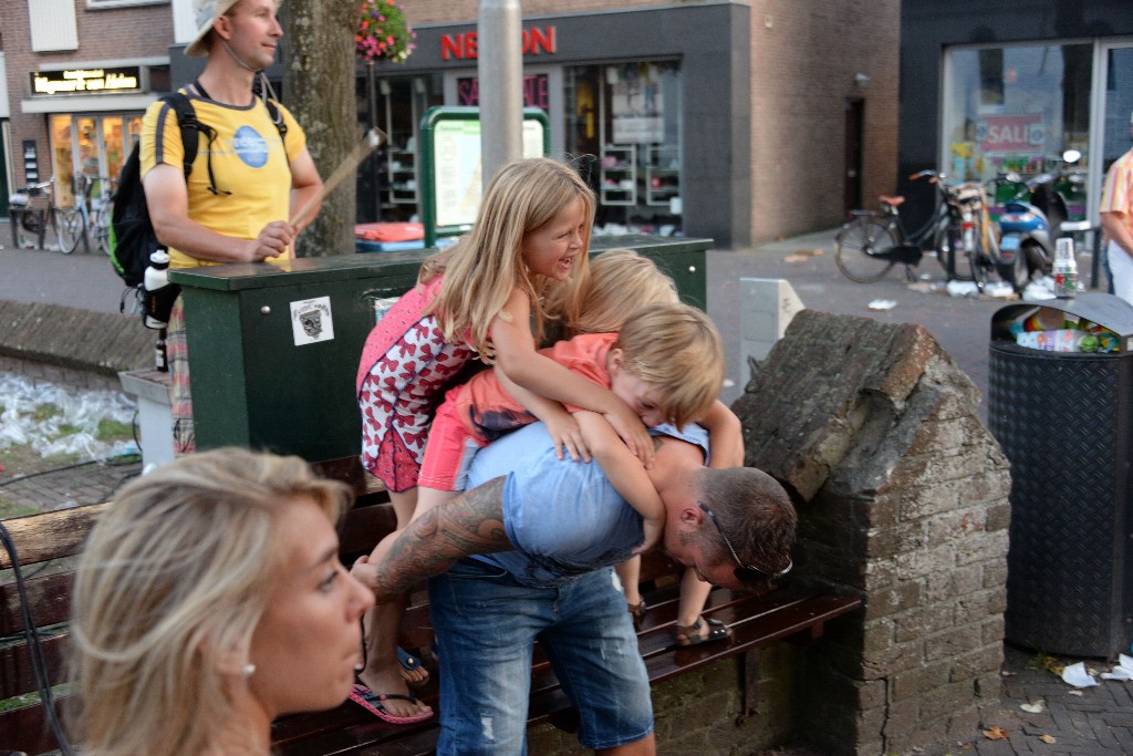 ../Images/Zomercarnaval Noordwijkerhout 385.jpg